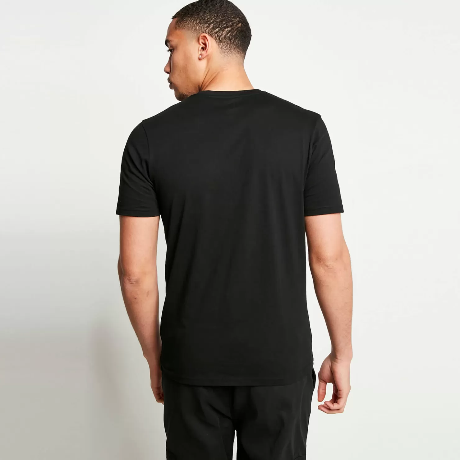 11 Degrees T-Shirts< 3 Pack Essential Short Sleeve T-Shirts – Black / Black / Black
