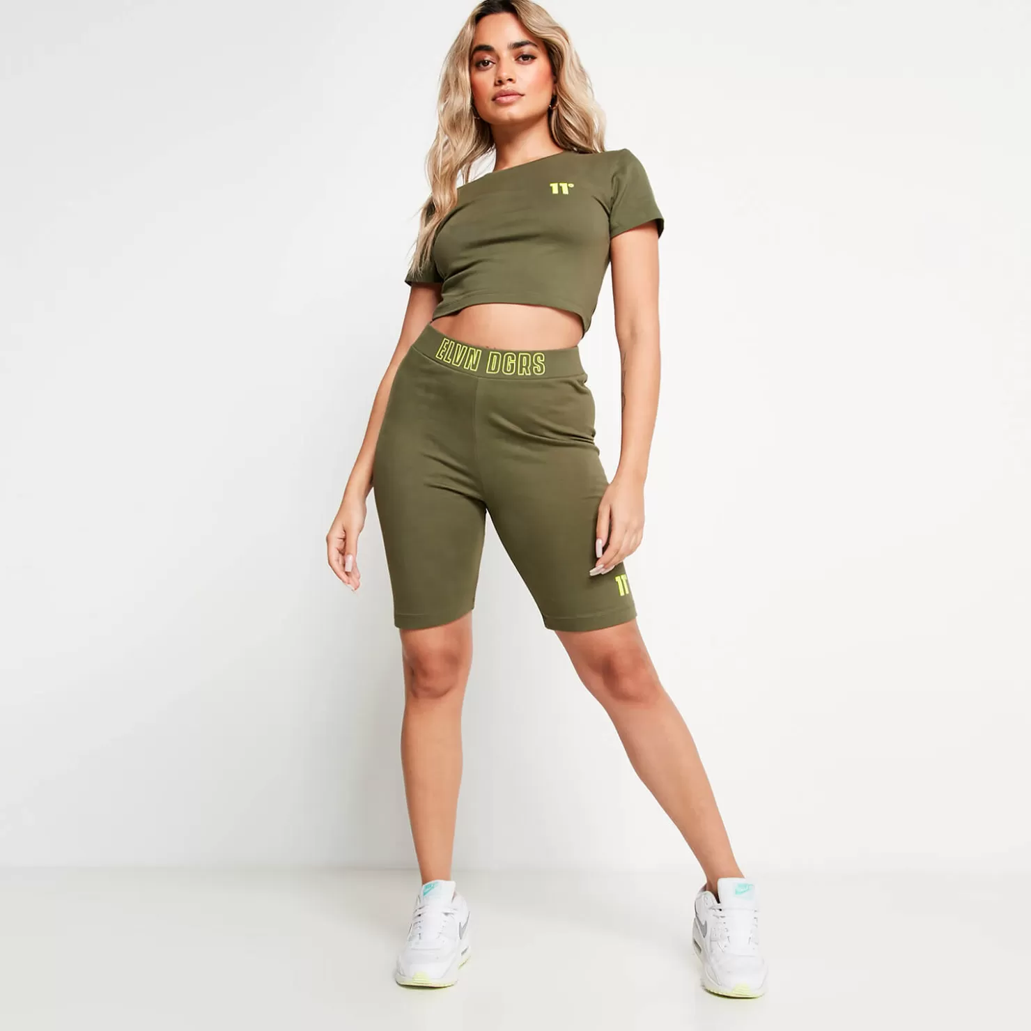 11 Degrees T-Shirts< Back Print Cropped Slim Fit Short Sleeve T-Shirt – Khaki