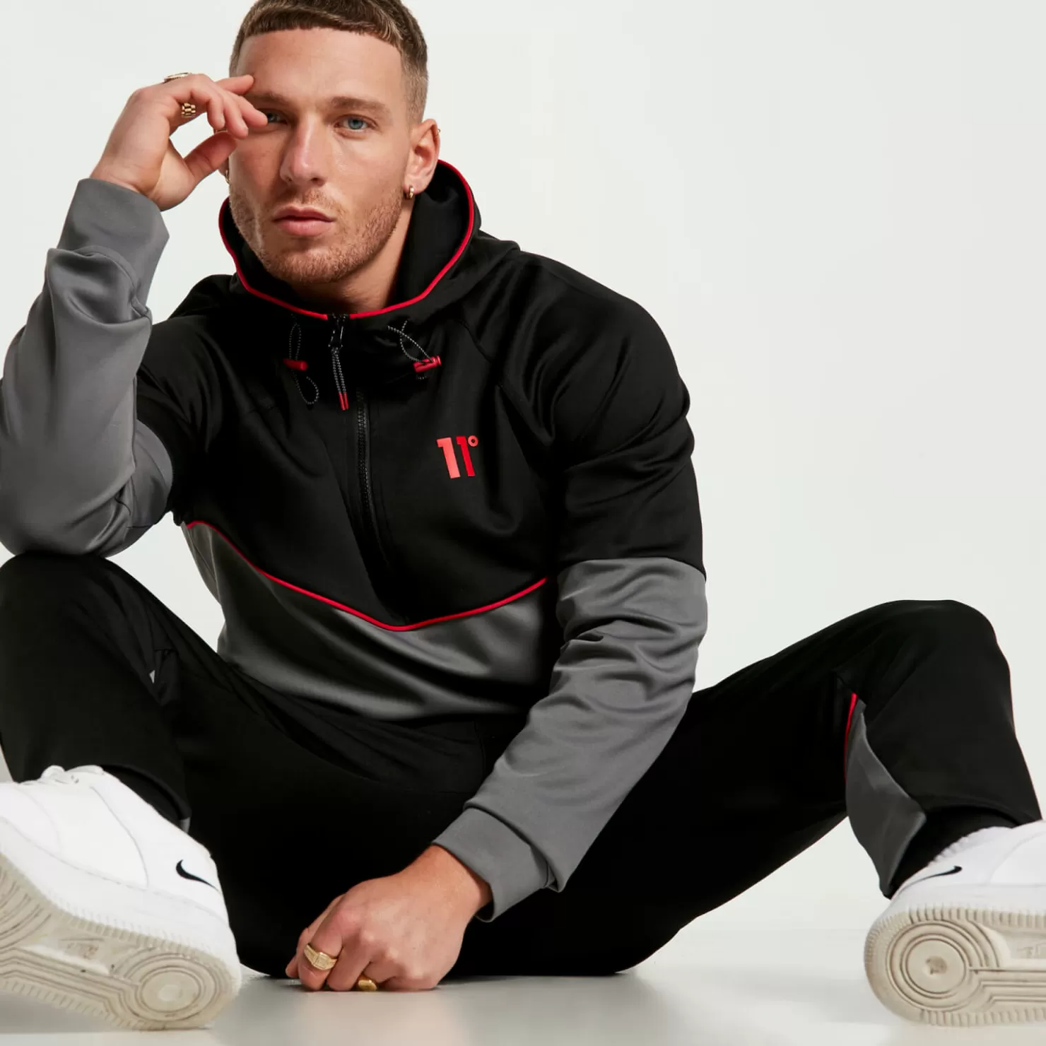 11 Degrees Tracksuits< Cut And Sew Piped Track Pants – Black/Charcoal/Ski Patrol Red