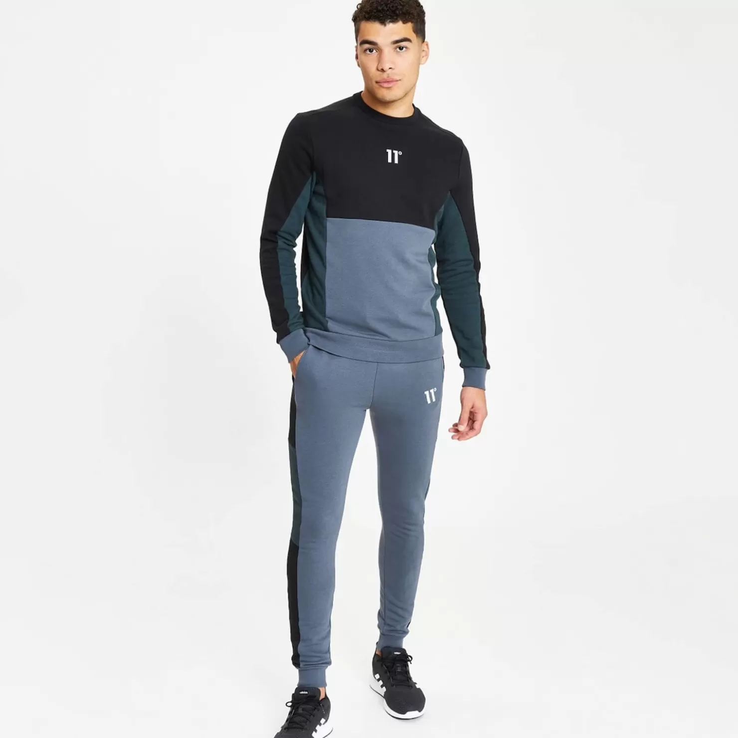 11 Degrees Sweatshirts< Cut And Sew Sweatshirt – Anthracite / Black / Darkest Spruce Green