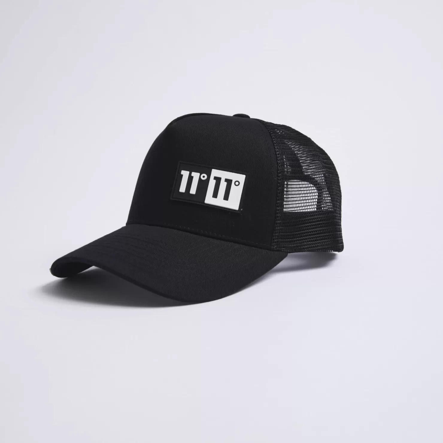 11 Degrees Caps & Hats< Domino Trucker Cap – Black