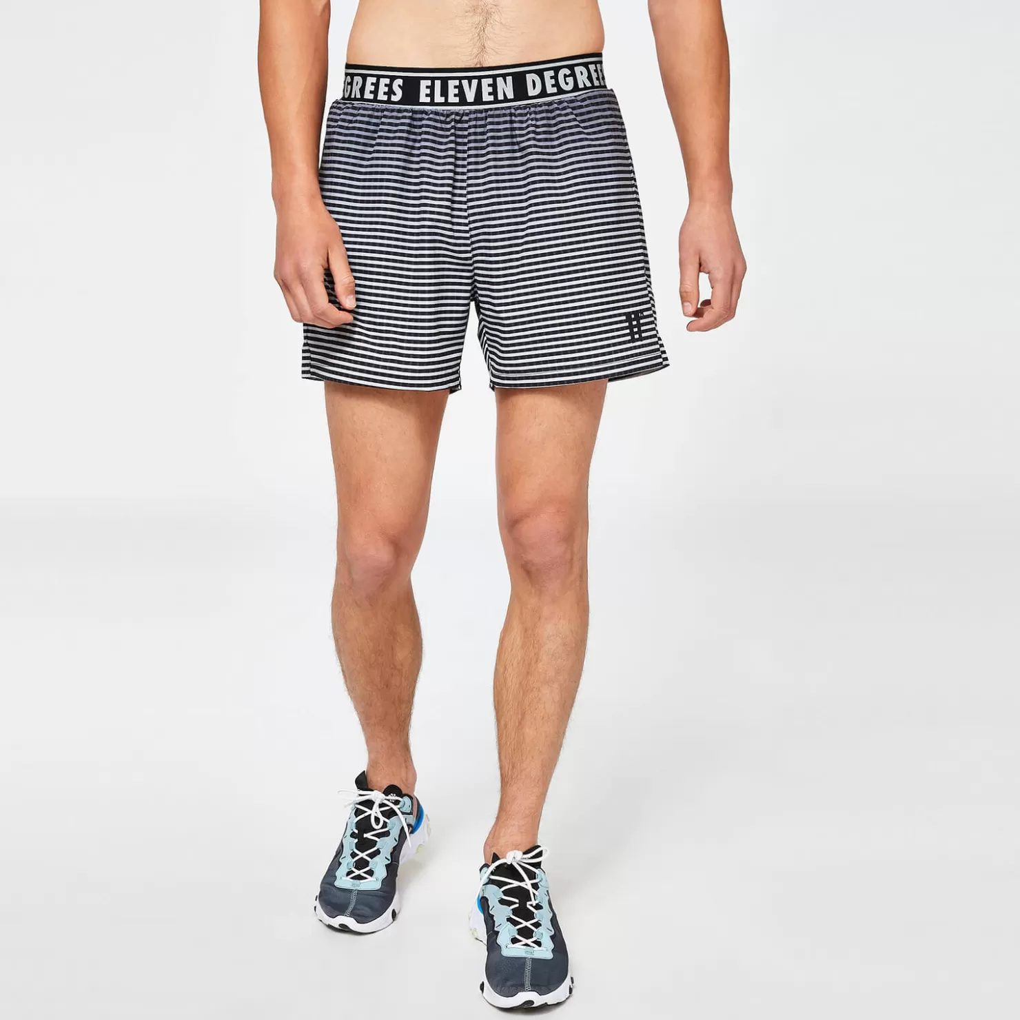 11 Degrees Swim Shorts< Geo Fade Swim Shorts – Black/Vapour Grey