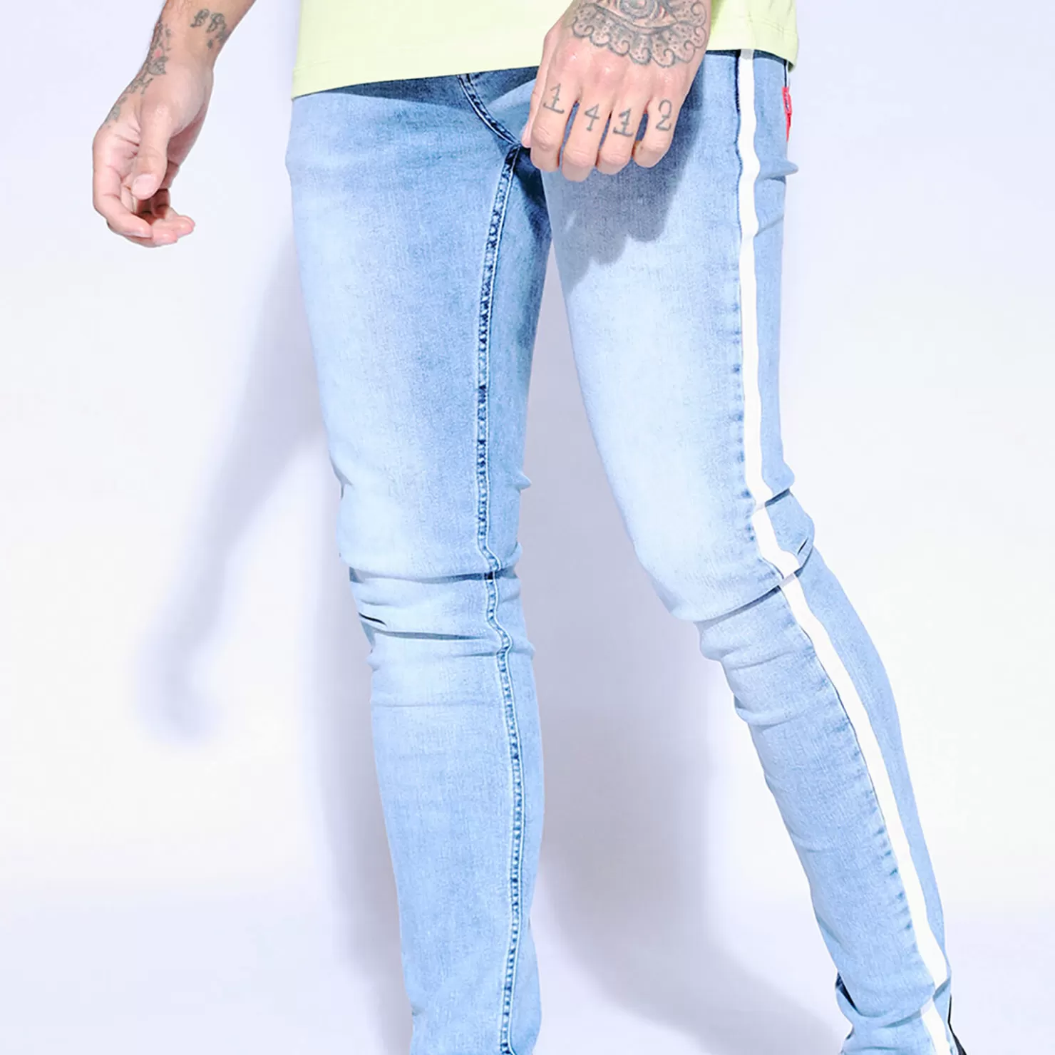 11 Degrees Jeans< Side Print Stripe Jeans Skinny Fit – Mid Blue Wash