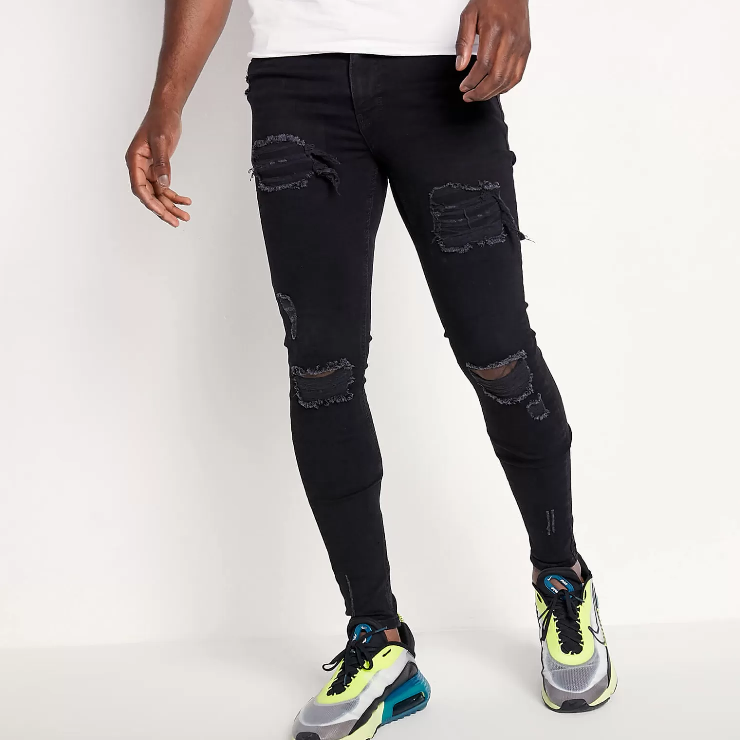 11 Degrees Jeans< Sustainable Distressed Jeans Skinny Fit – Jet Black Wash