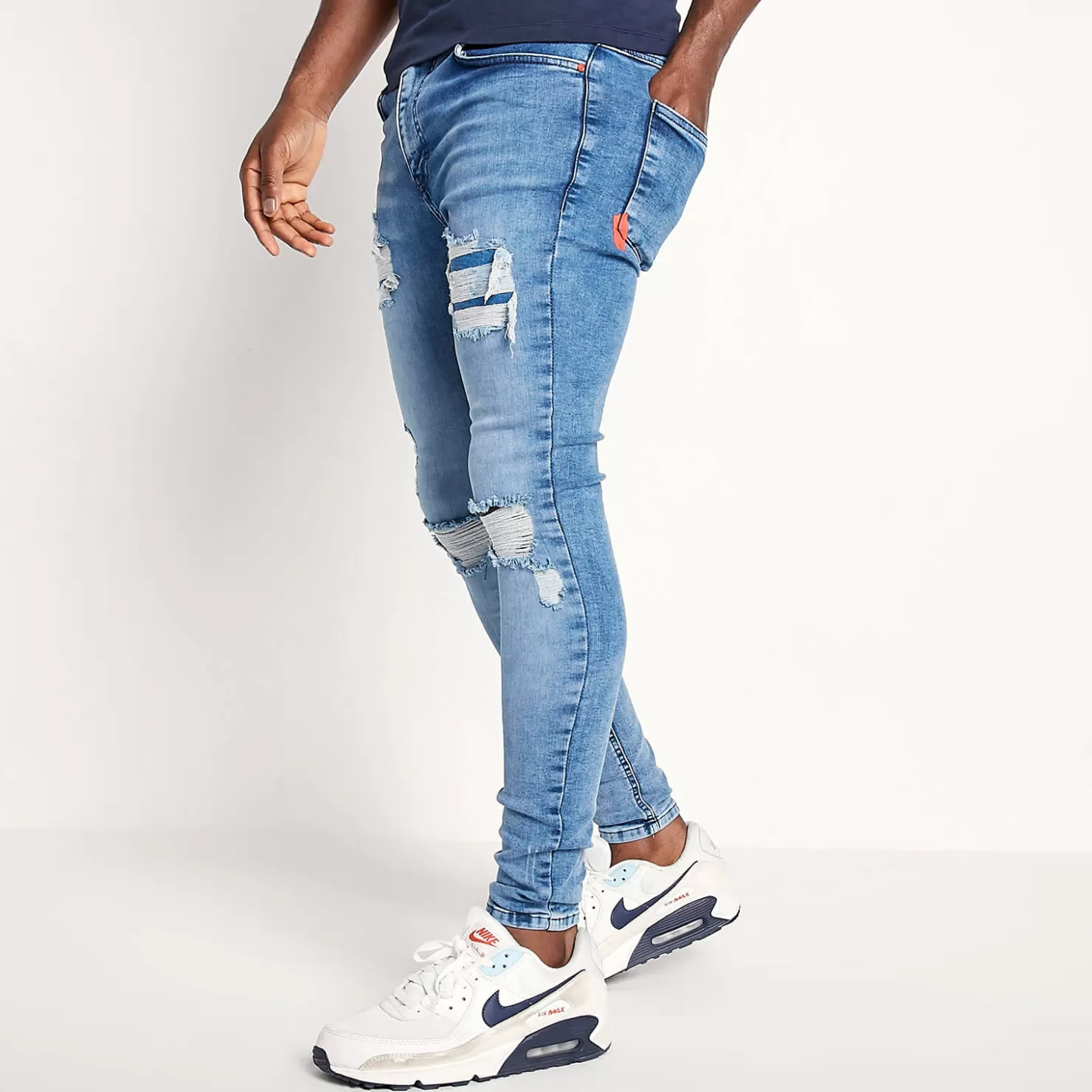 11 Degrees Jeans< Sustainable Distressed Jeans Skinny Fit – Mid Blue Wash
