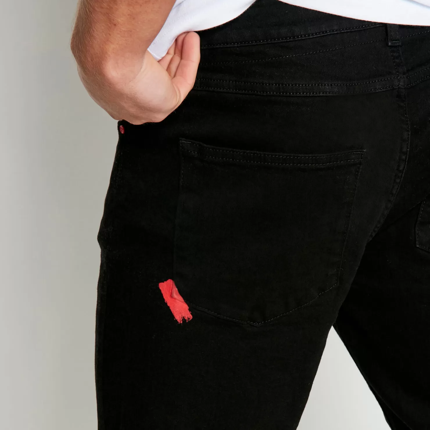 11 Degrees Jeans< Sustainable Slim Fit Denim Jeans – Jet Black Wash