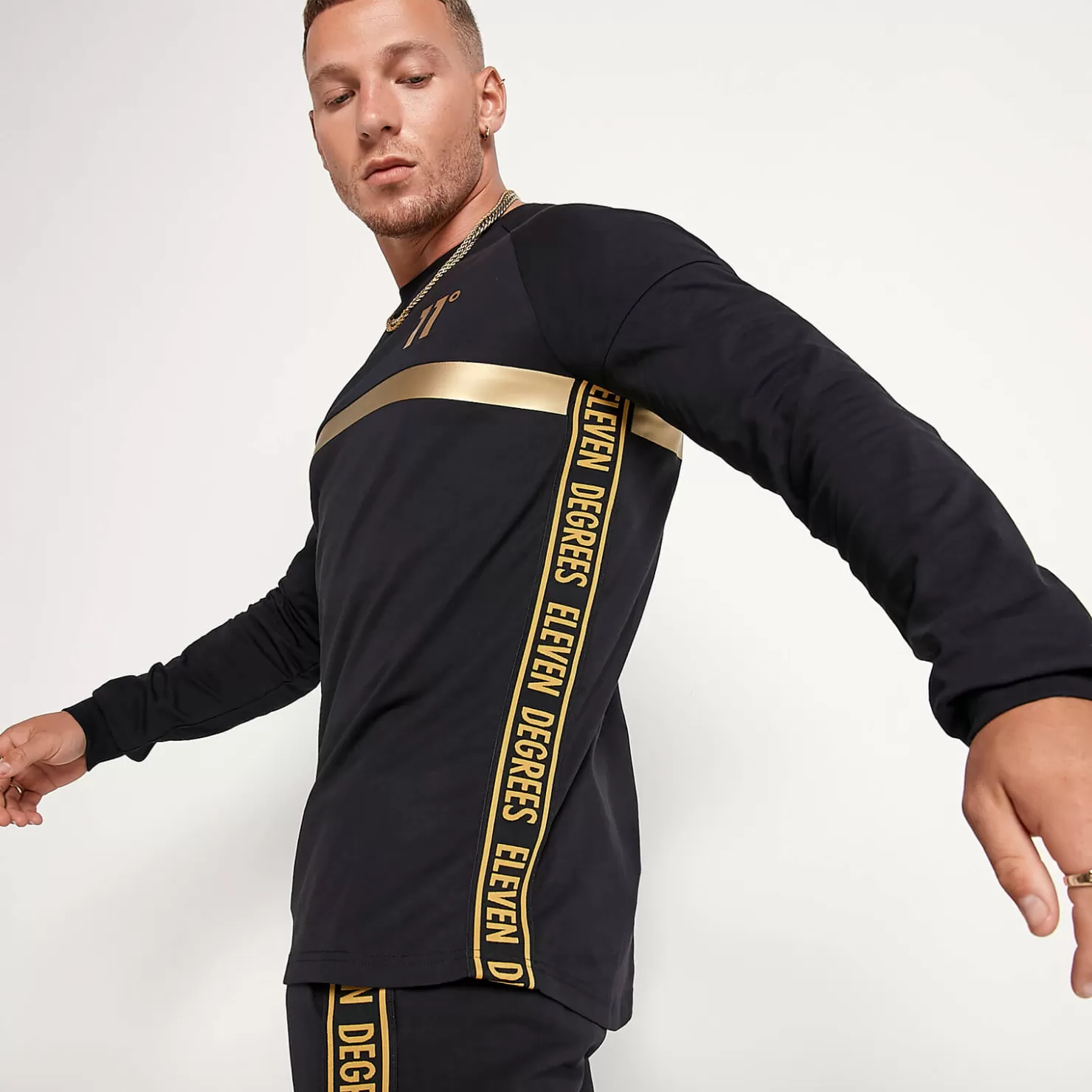 11 Degrees T-Shirts< Triple Panel Long Sleeve T-Shirt – Black / Gold