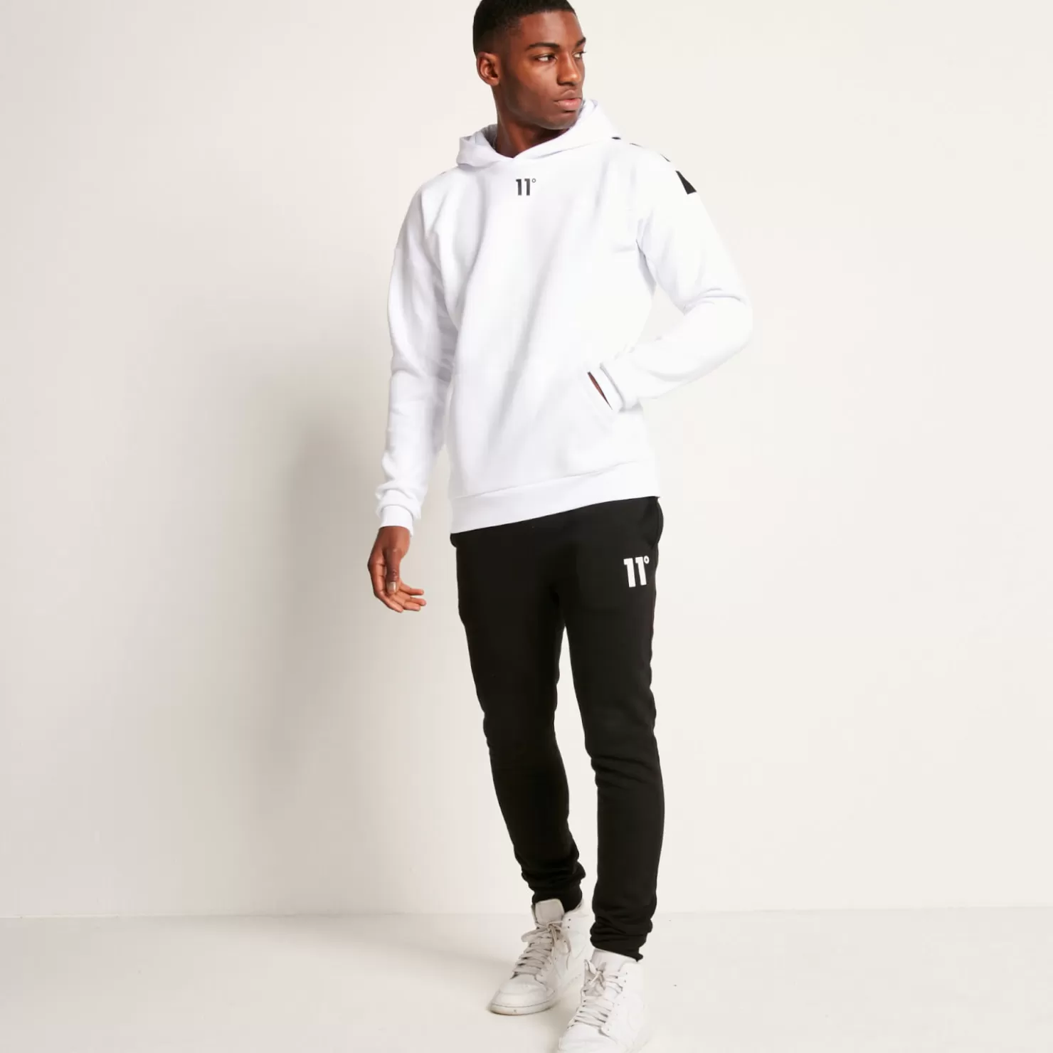 11 Degrees Hoodies< Unisex Large Logo Oversized Pullover Hoodie - White