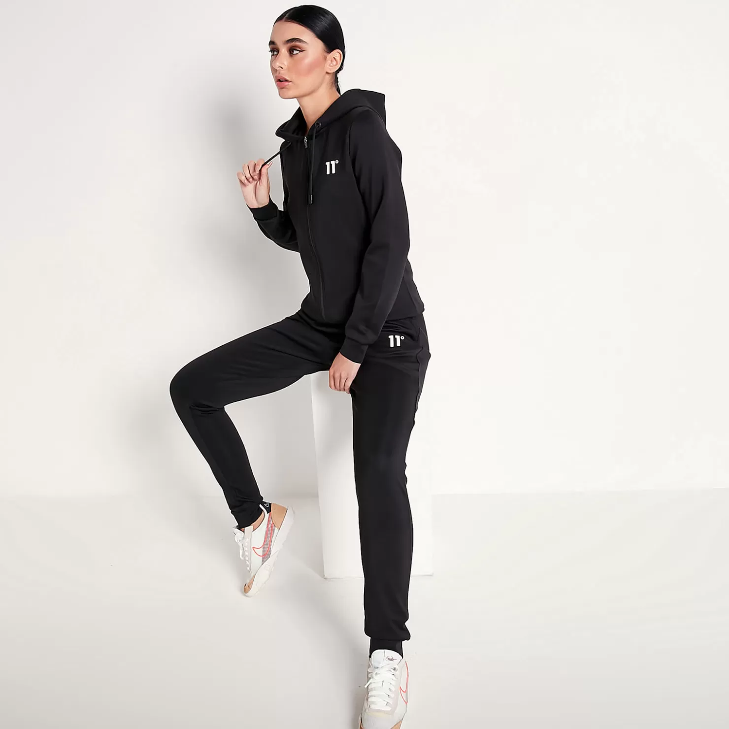 11 Degrees Tracksuits< Womens Core Poly Track Top With Hood – Black
