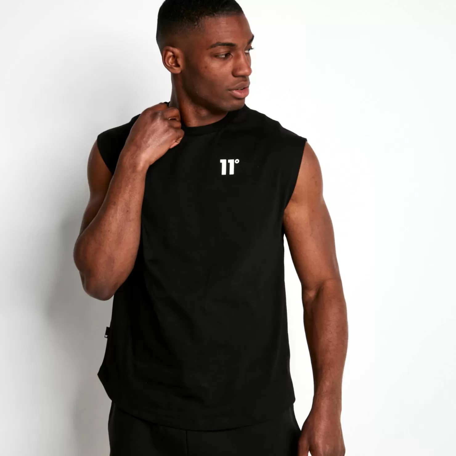 11 Degrees T-Shirts<Core Cut-Off T-Shirt – Black