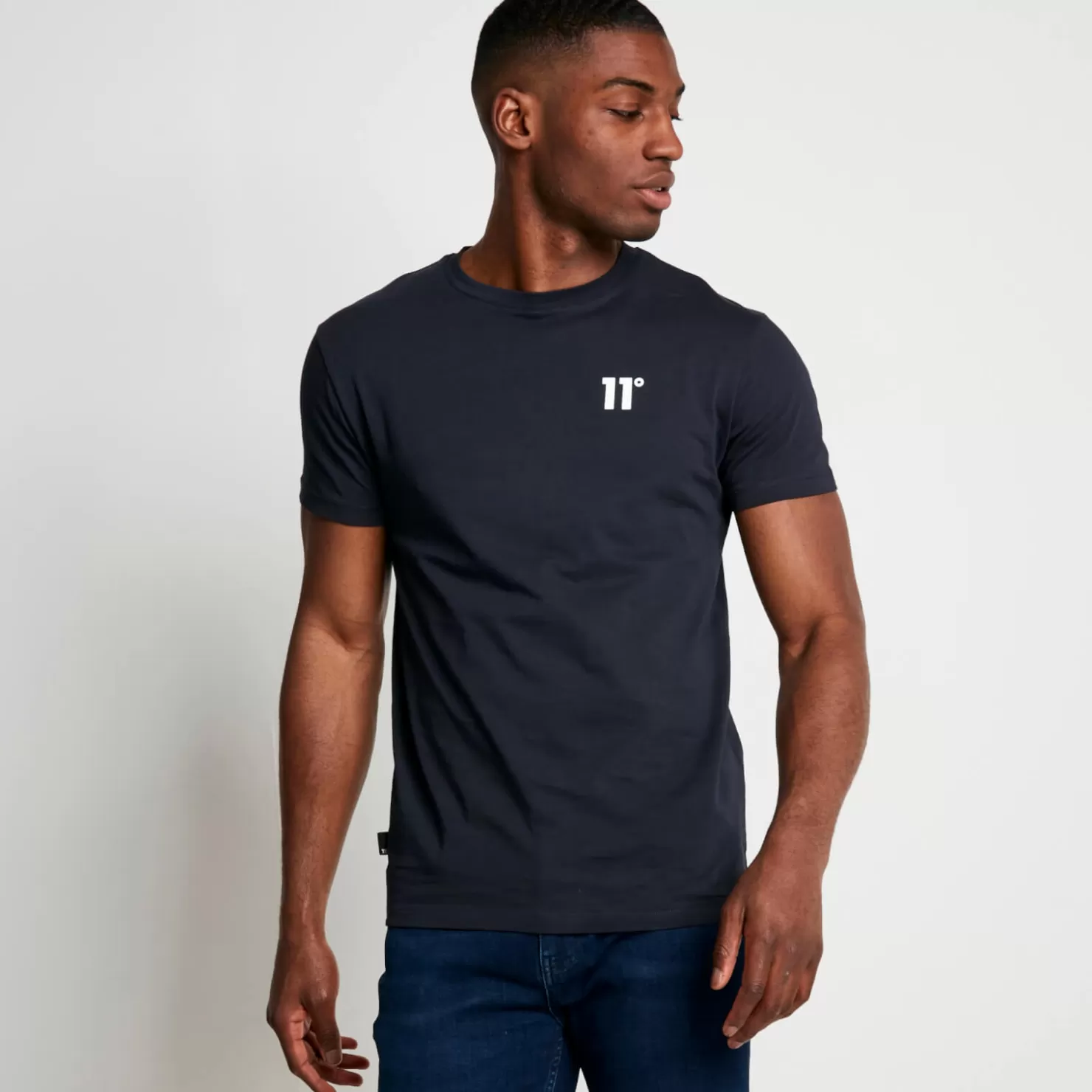 11 Degrees T-Shirts<Core Muscle Fit T-Shirt – Navy