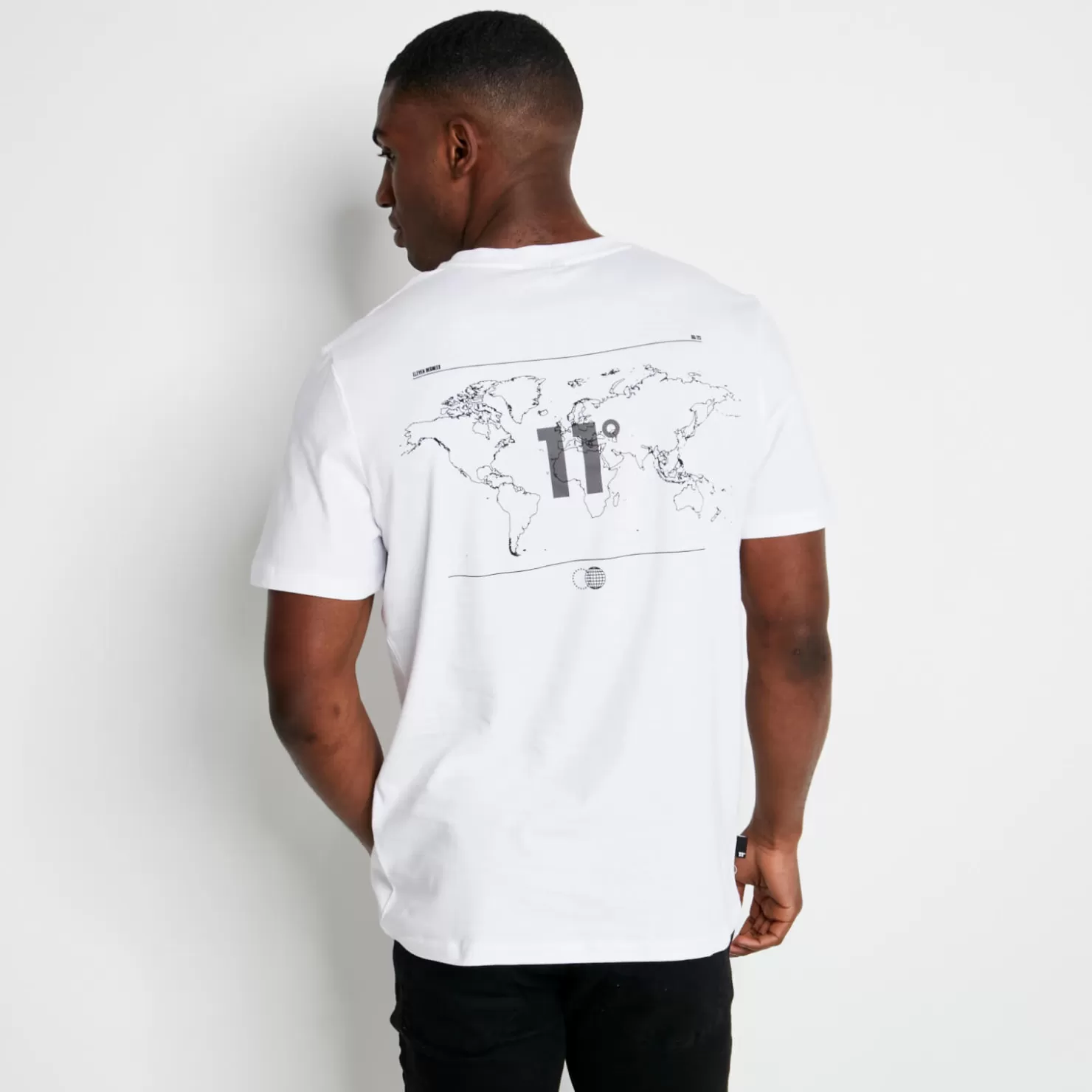 11 Degrees T-Shirts<Global T-Shirt – White