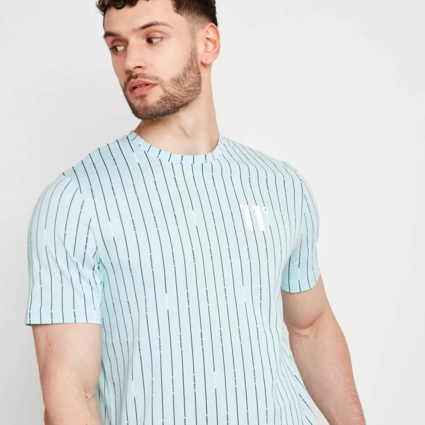 11 Degrees T-Shirts<Stripe V T-Shirt – Light Blue