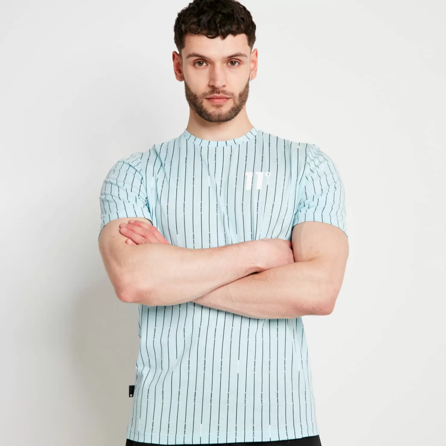 11 Degrees T-Shirts<Stripe V T-Shirt – Light Blue