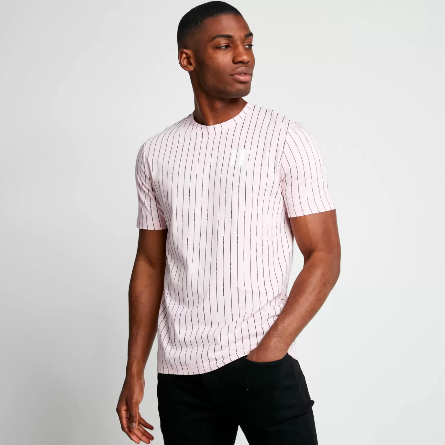 11 Degrees T-Shirts<Stripe V T-Shirt – Light Pink