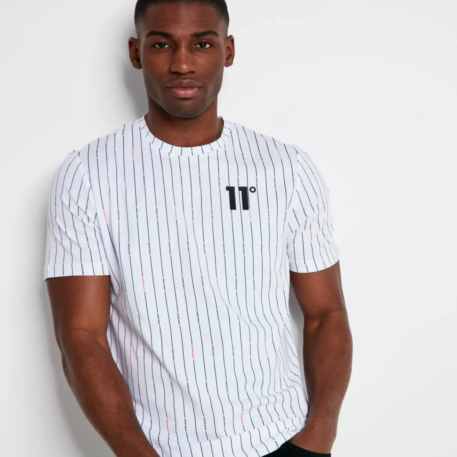 11 Degrees T-Shirts<Stripe V T-Shirt – White